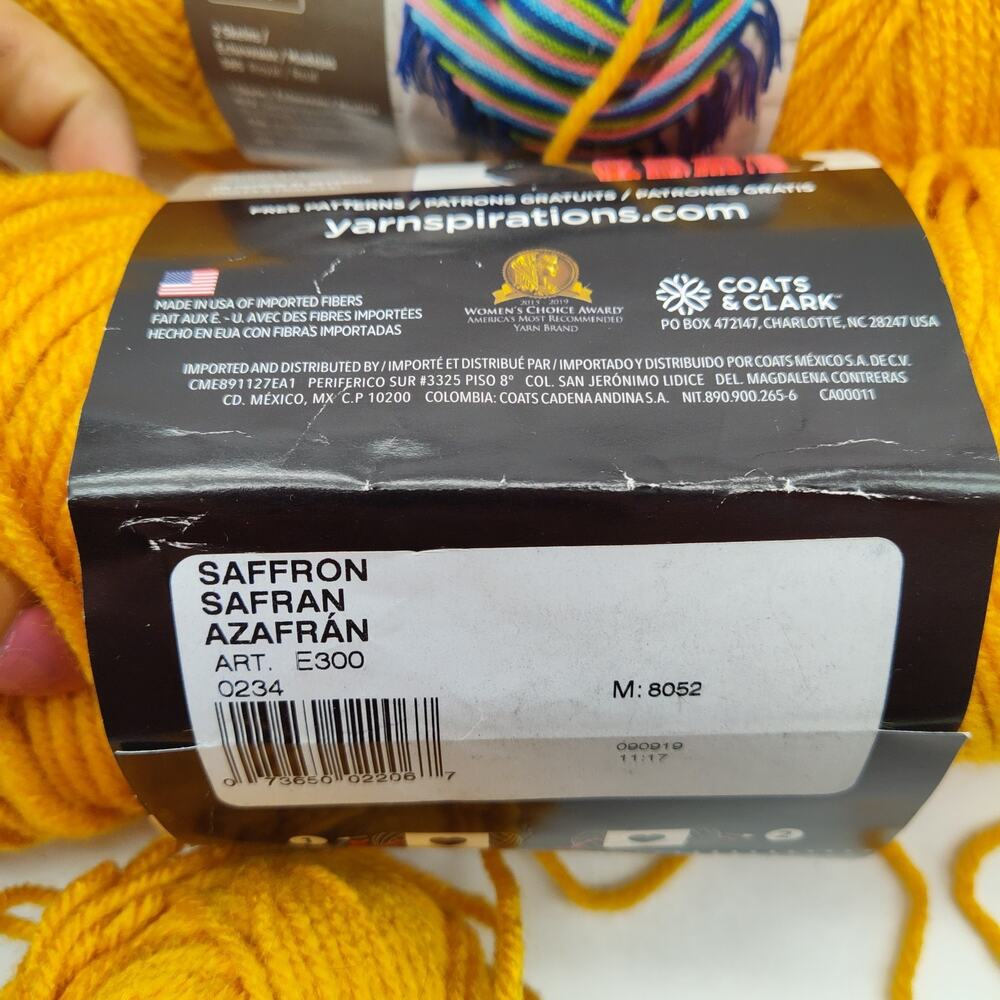 1.75 Skiens Red Heart Super Saver 364 Yd New Saffron Golden Yellow - Picture 6 of 8